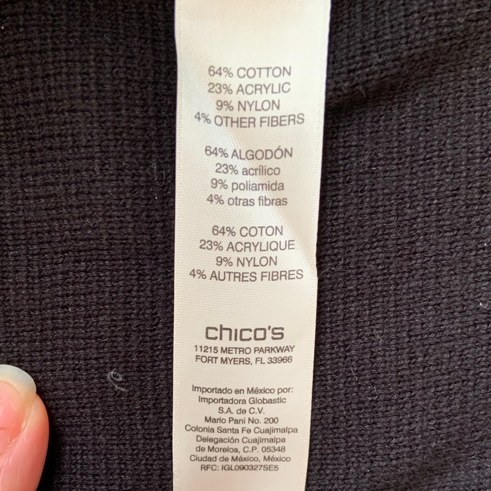 Black and White Patterned Cardigan Chico’s size 2 - Picture 9 of 10